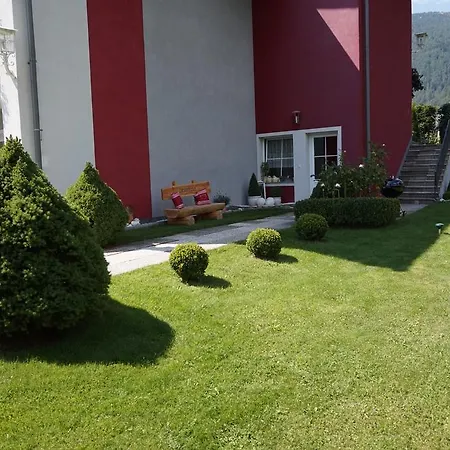 Lieserhaus דירה