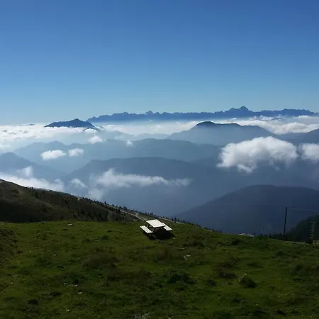 Lieserhaus רנווג